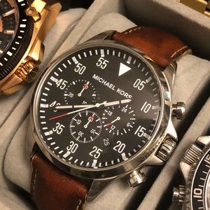 Michael Kors Leather Gage - New Battery